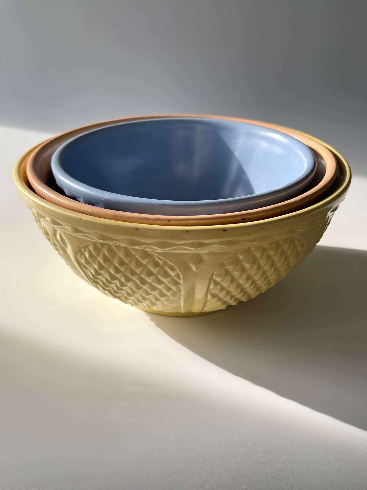1940s RRP Co Nesting Mixing Bowls