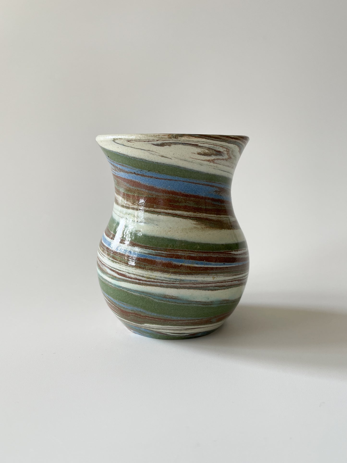 Desert Sands 'Mission Swirl' Small Pottery Vase