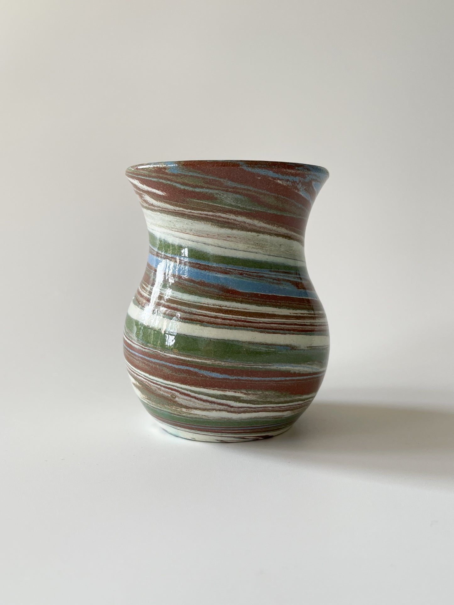 Desert Sands 'Mission Swirl' Small Pottery Vase