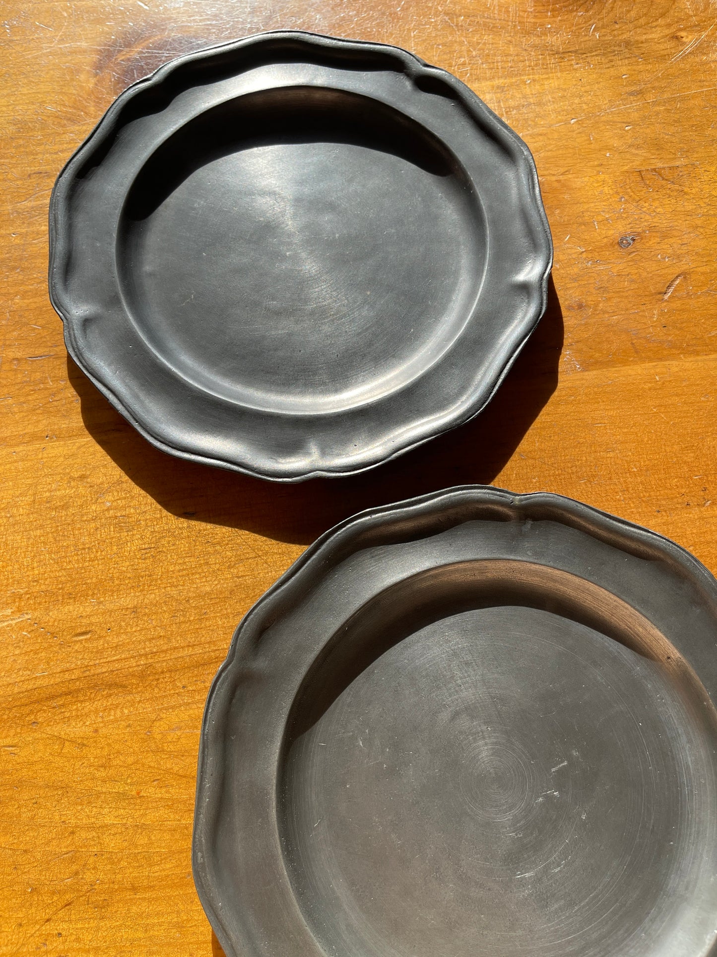 Pair of Antique English Crowned Tudor Rose Pewter Wall Plates
