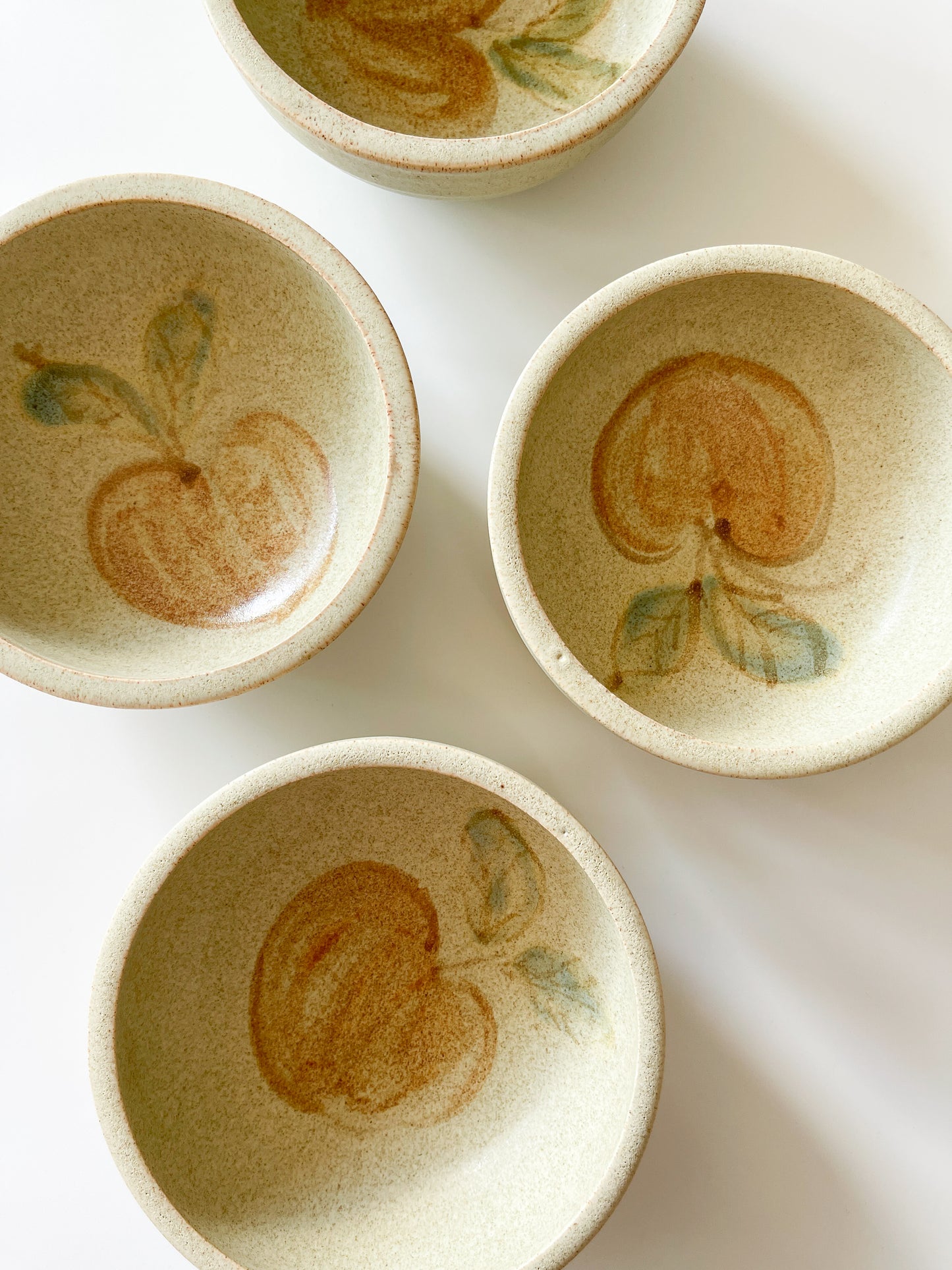 Vintage Flo Greig Canadian Pottery Apple Bowl Set