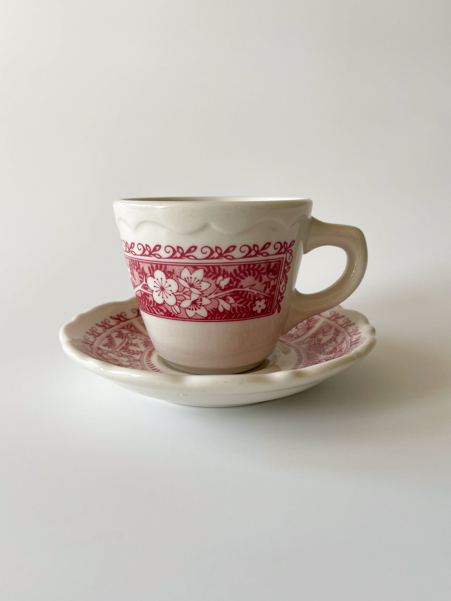 Vintage Syracuse China Strawberry Hill Restaurantware Cups & Saucers
