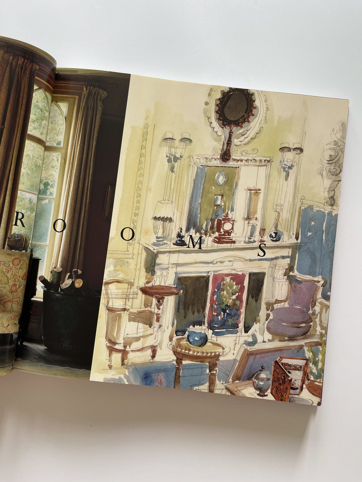 English Country by Caroline Seebohm & Christopher Simon Sykes