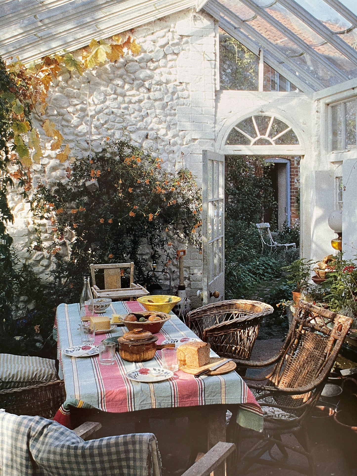 English Country by Caroline Seebohm & Christopher Simon Sykes