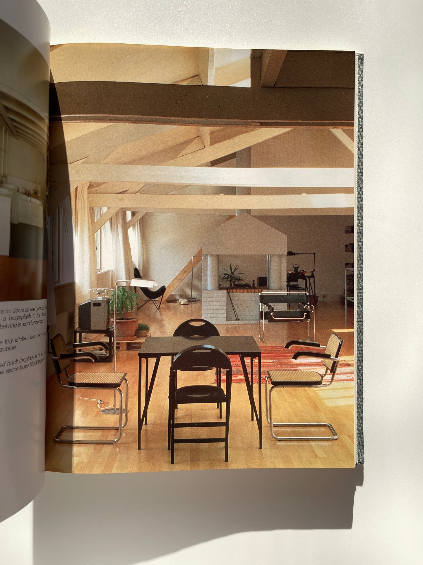 The International Book of Lofts (1986) by Suzanne Slesin, Stafford Cliff & Daniel Rozensztroch