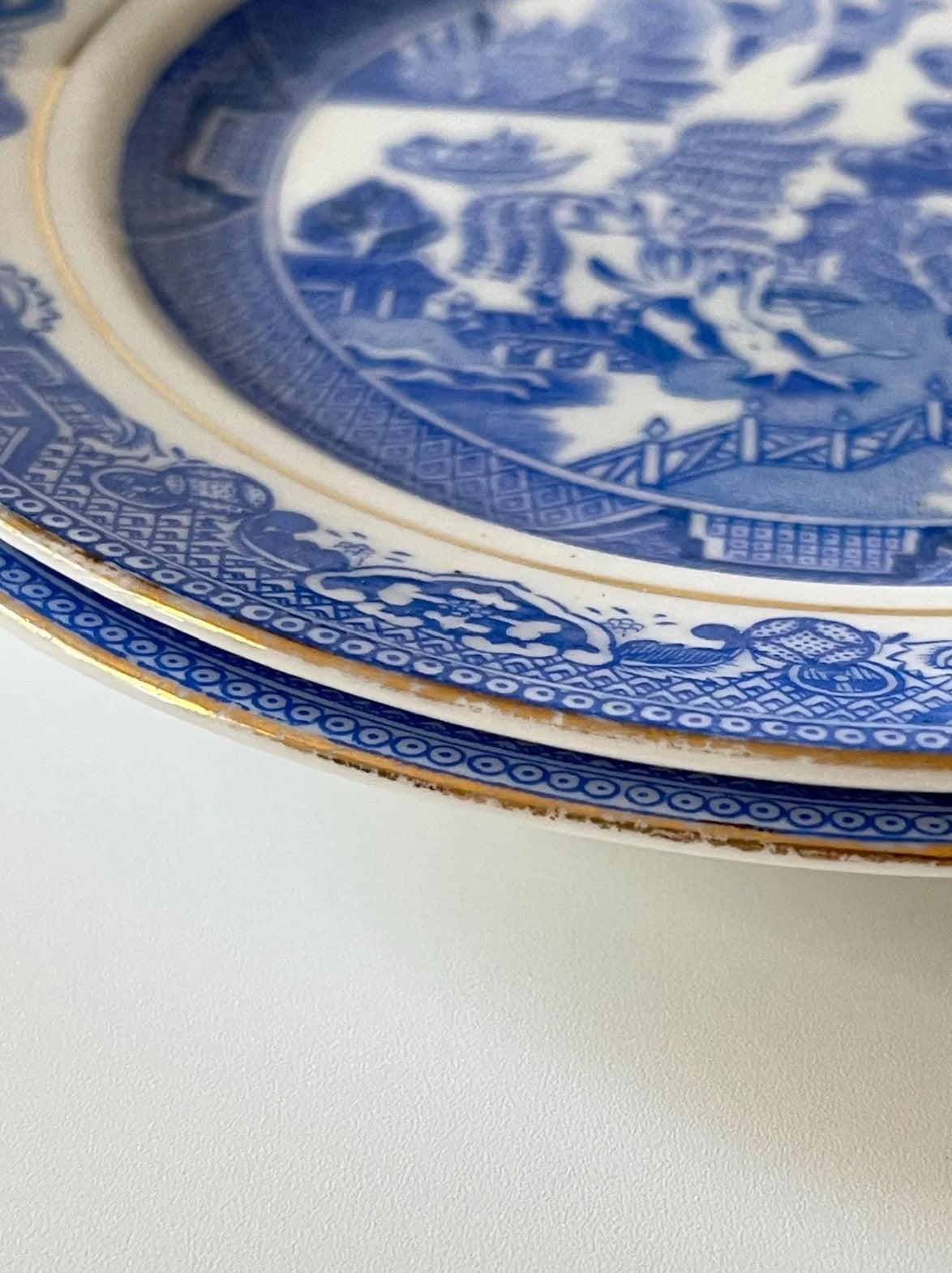 Antique Blue Willow Bread & Butter Plates