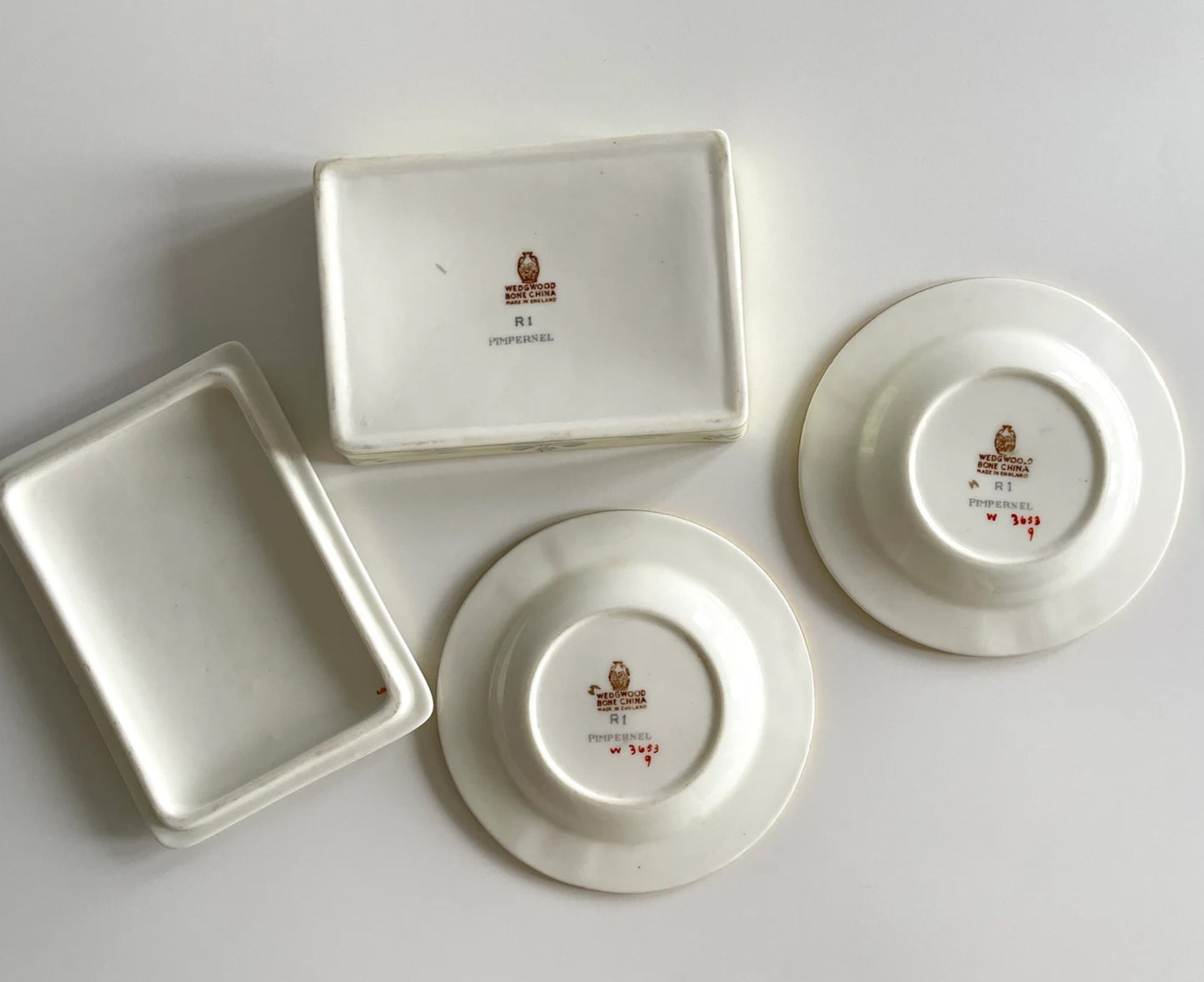 Vintage Wedgwood Cigarette Box and Ashtray Set
