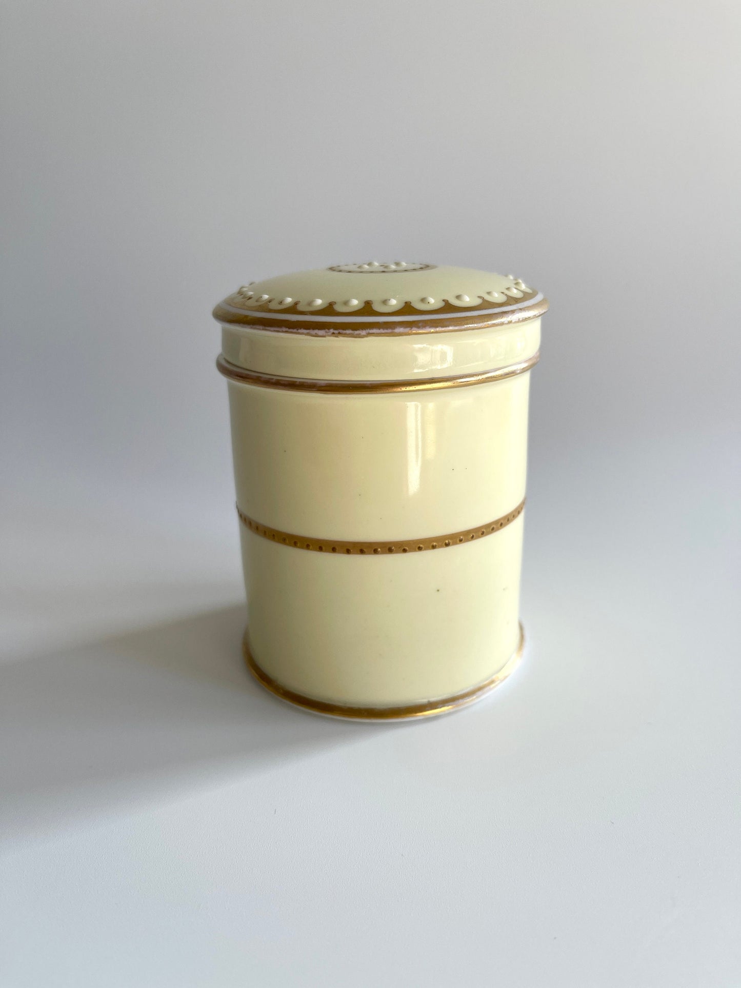 Antique Fine Porcelain Lidded Jar, c1820s