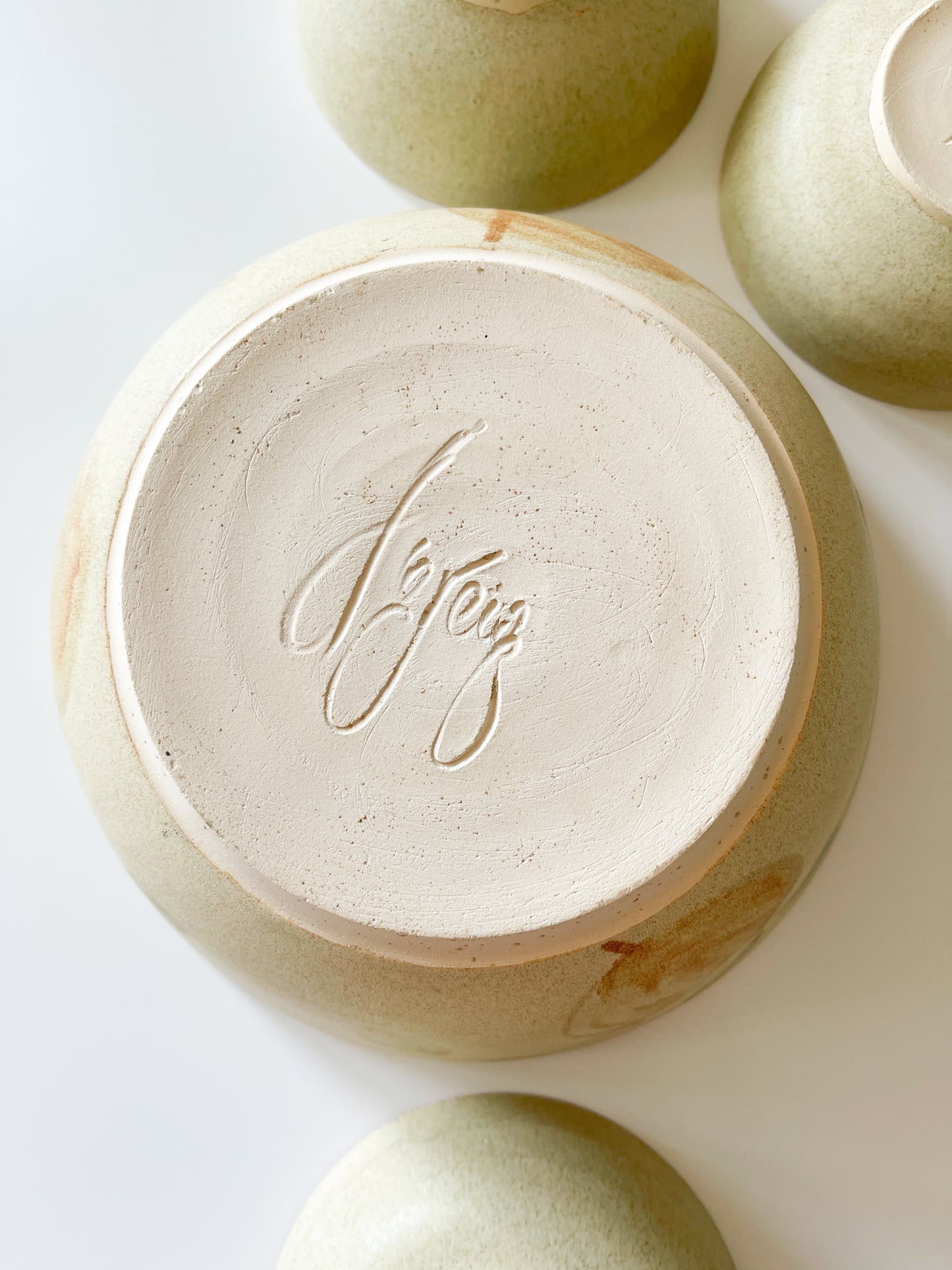 Vintage Flo Greig Canadian Pottery Apple Bowl Set