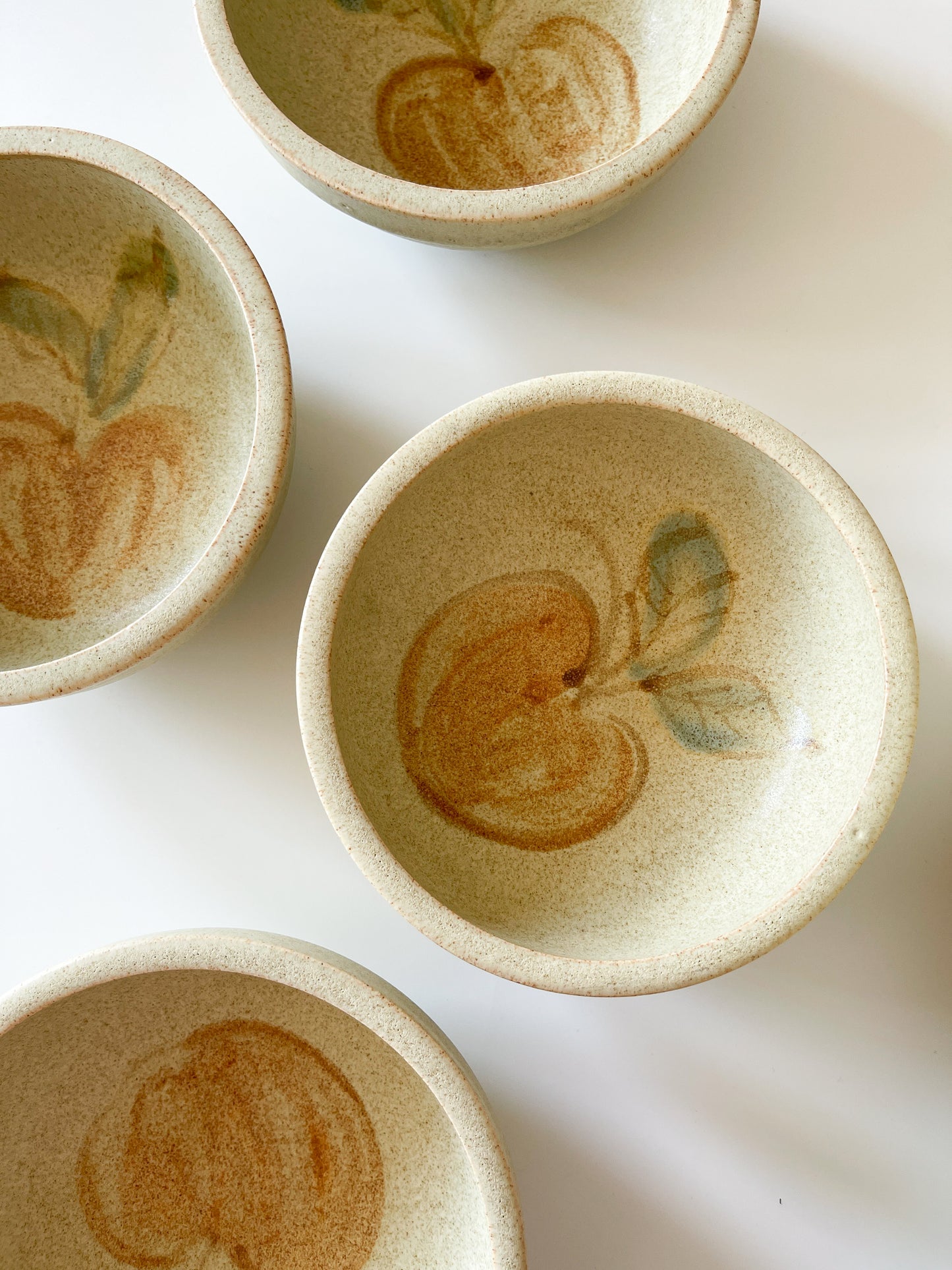 Vintage Flo Greig Canadian Pottery Apple Bowl Set