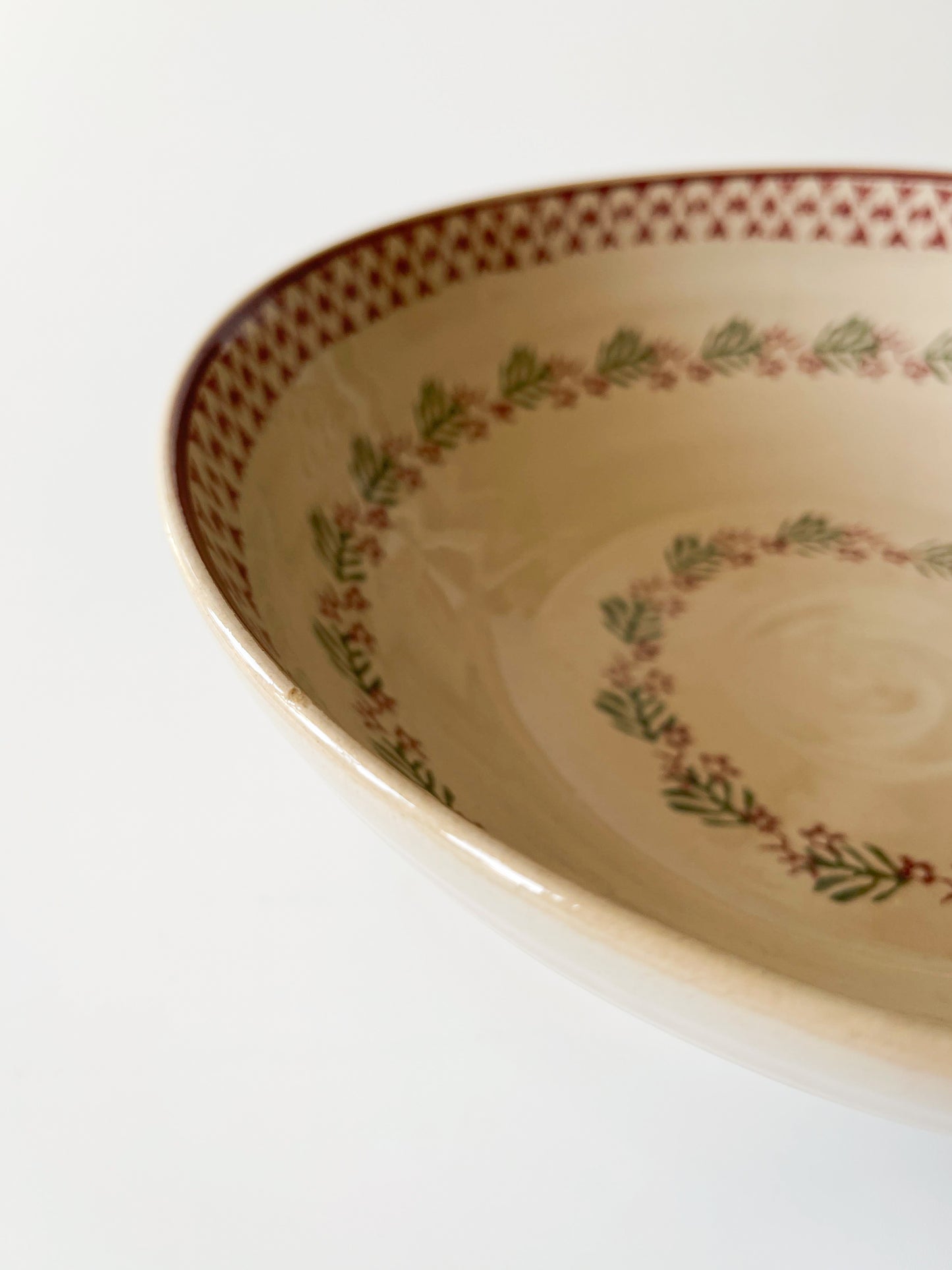 Vintage Nicholas Mosse Spongeware Serving Bowl