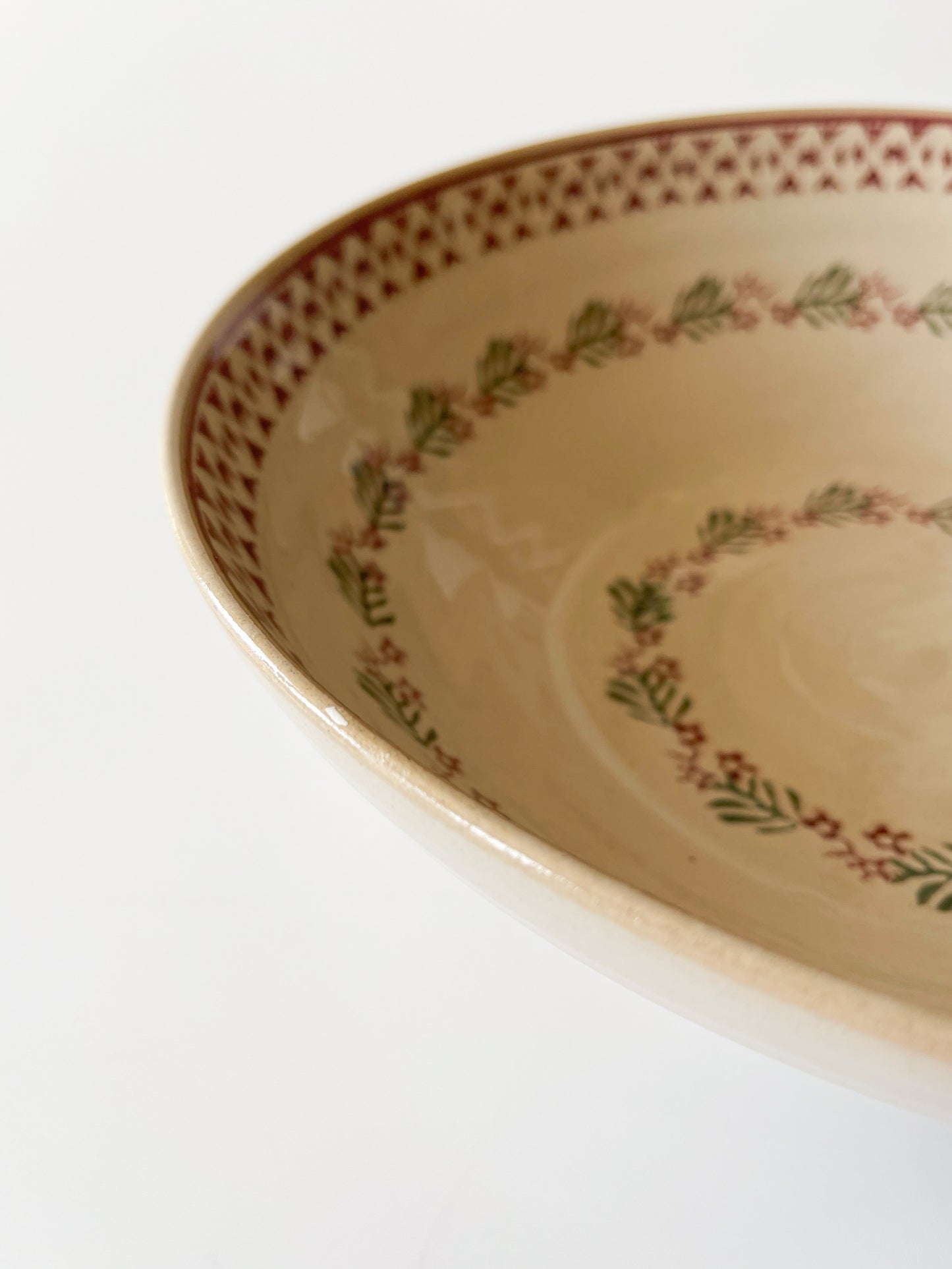 Vintage Nicholas Mosse Spongeware Serving Bowl