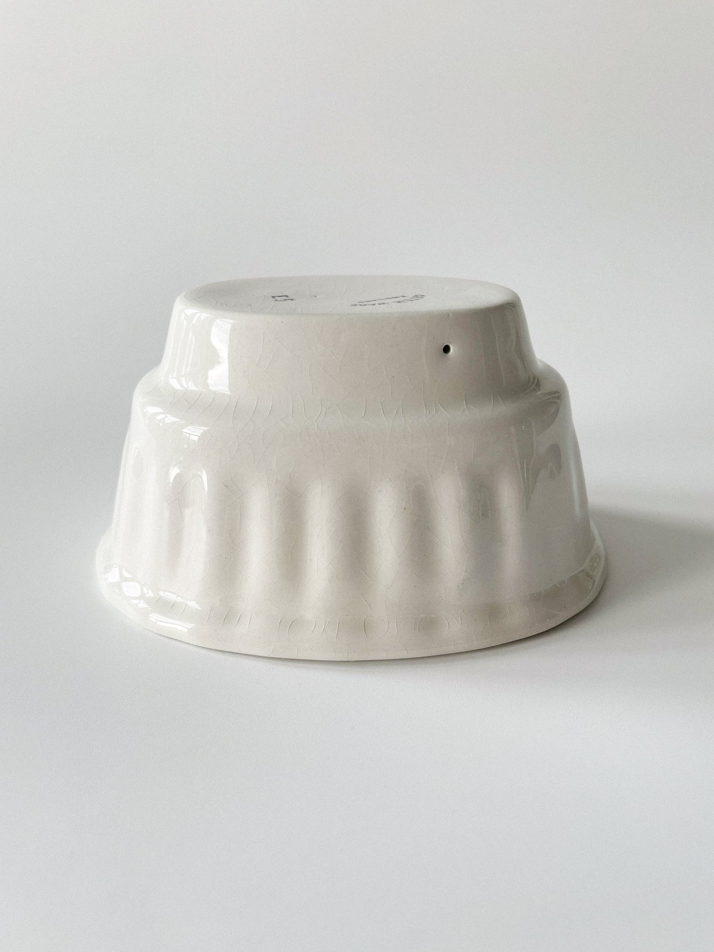 Antique Cetem Ware Seashell Jelly Mould