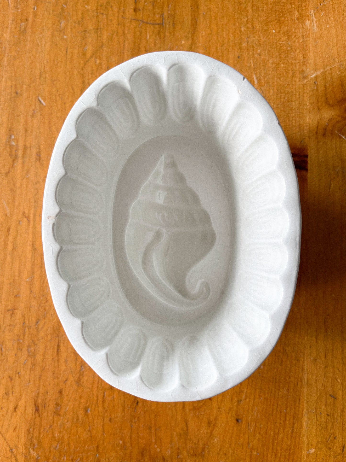 Antique Cetem Ware Seashell Jelly Mould