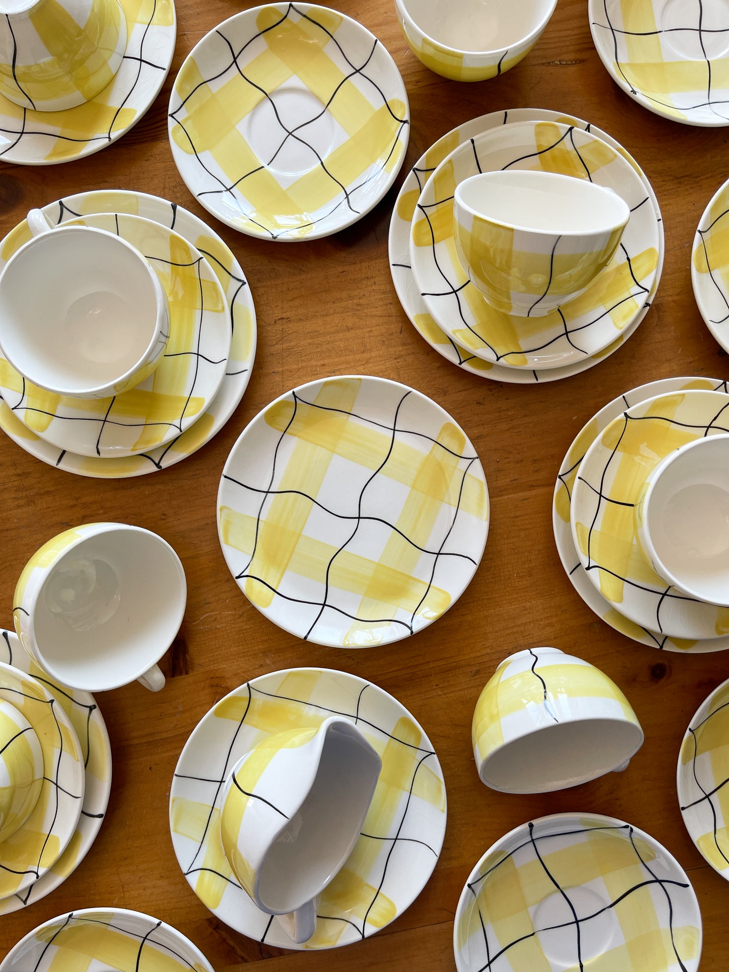 Vintage Hycroft Calico Yellow Plaid Tableware Set