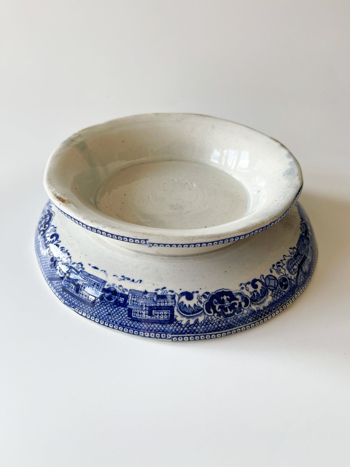 19th Century Blue Willow Stilton Stand