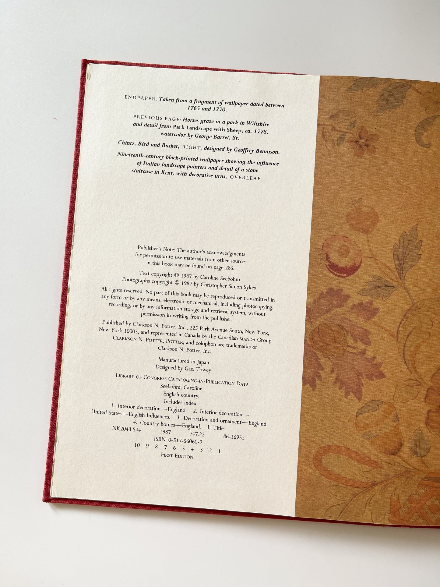 English Country by Caroline Seebohm & Christopher Simon Sykes