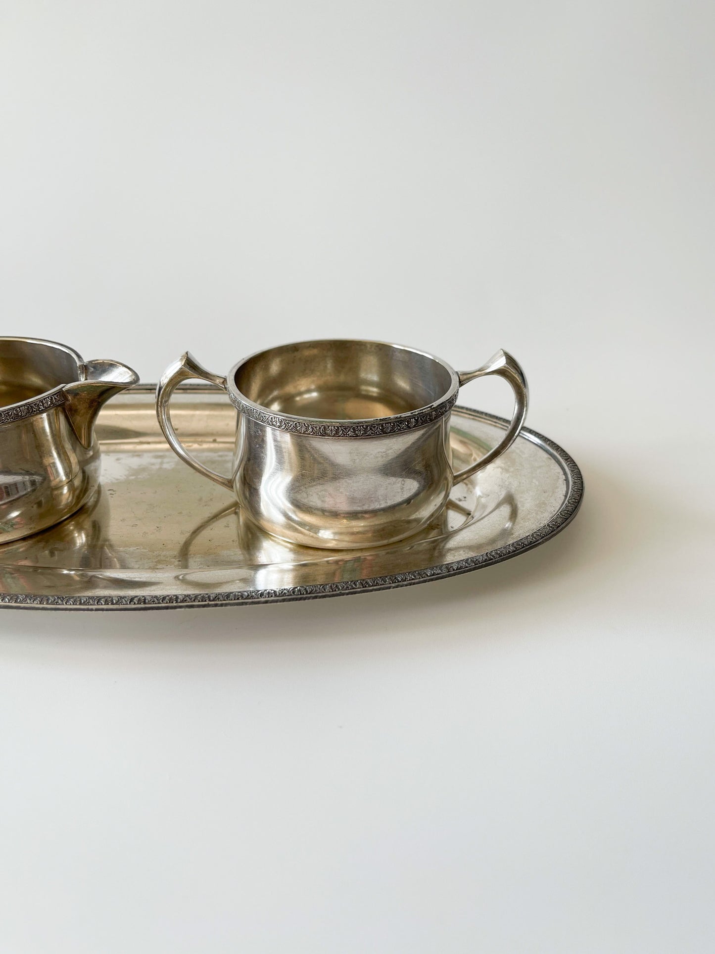 Vintage Wm. Rogers Silver Plate Sugar Creamer Tray Set
