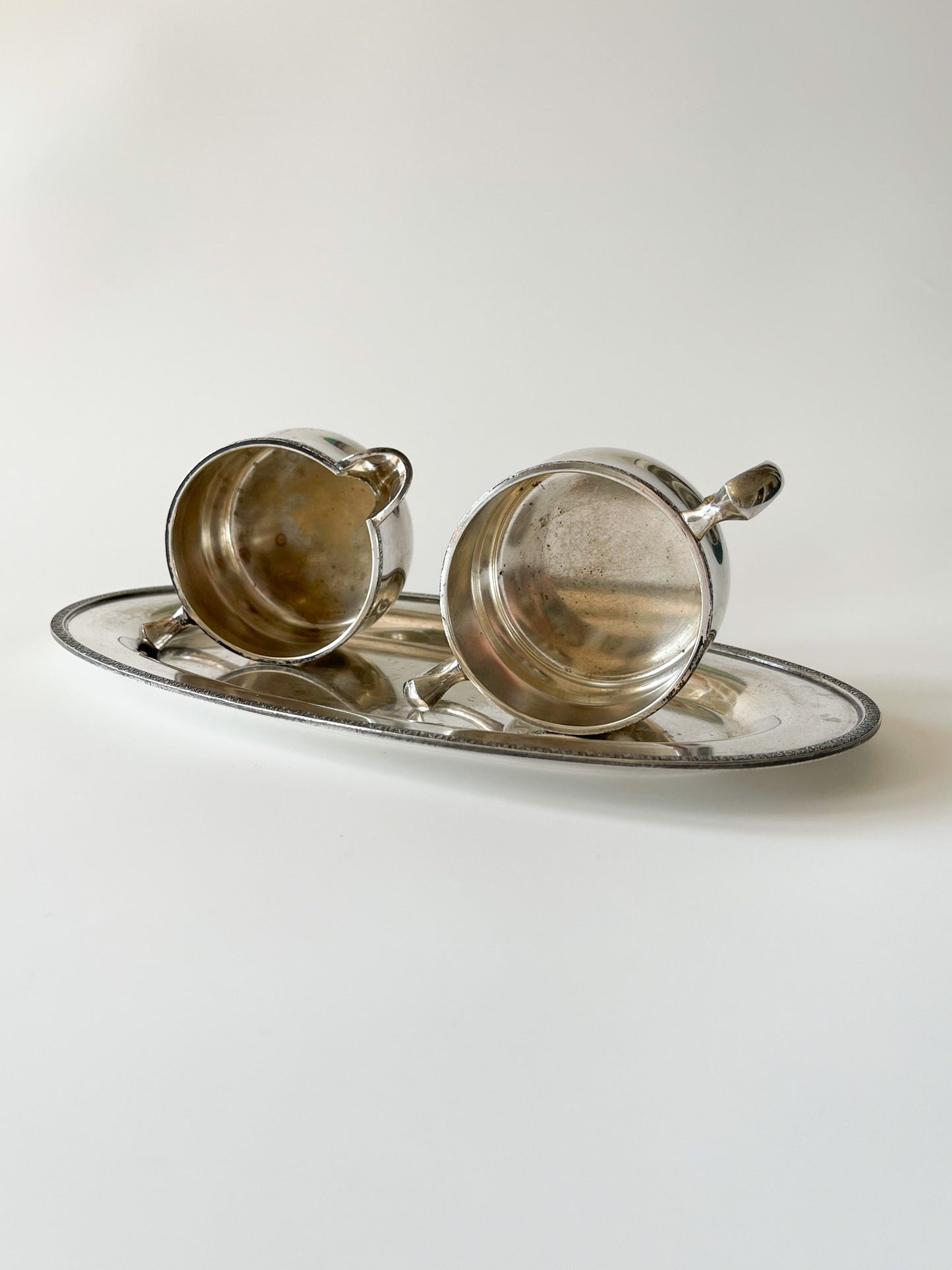 Vintage Wm. Rogers Silver Plate Sugar Creamer Tray Set